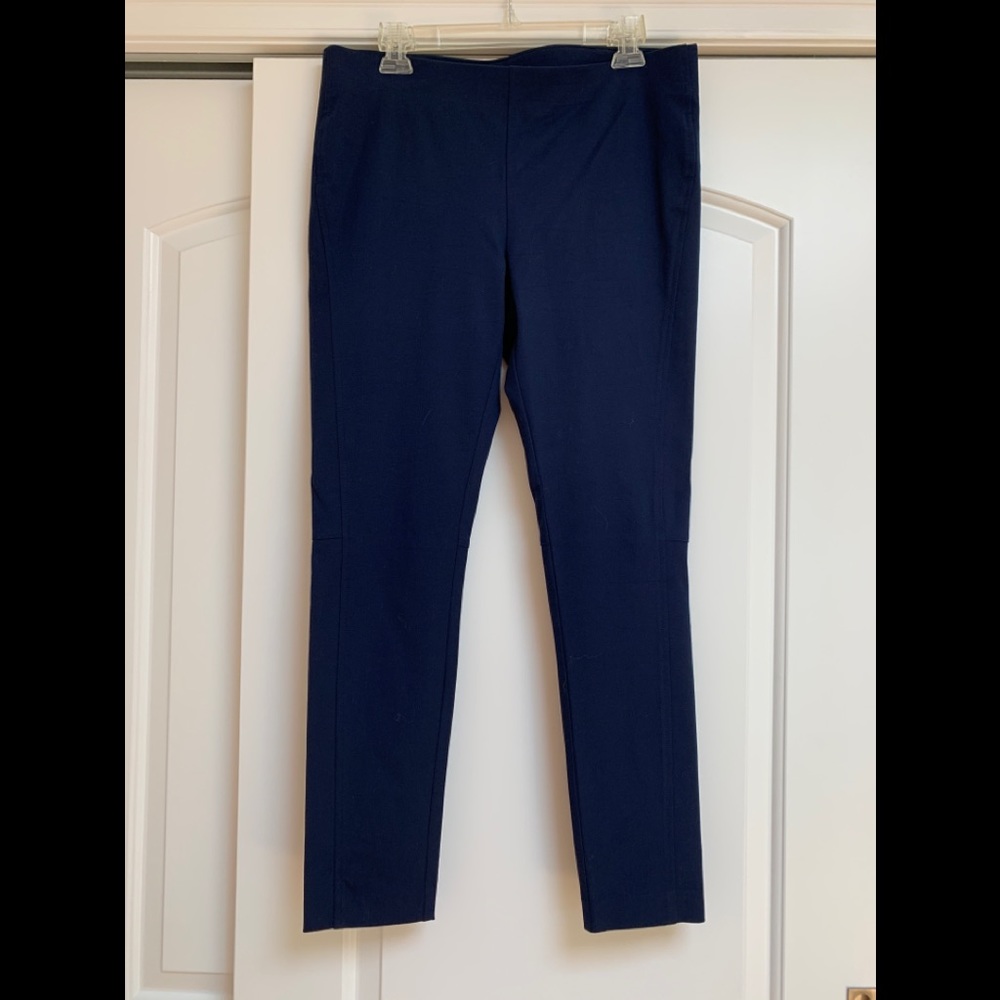 Lauren Ralph Lauren navy legging. Size 10 Excellent condition.